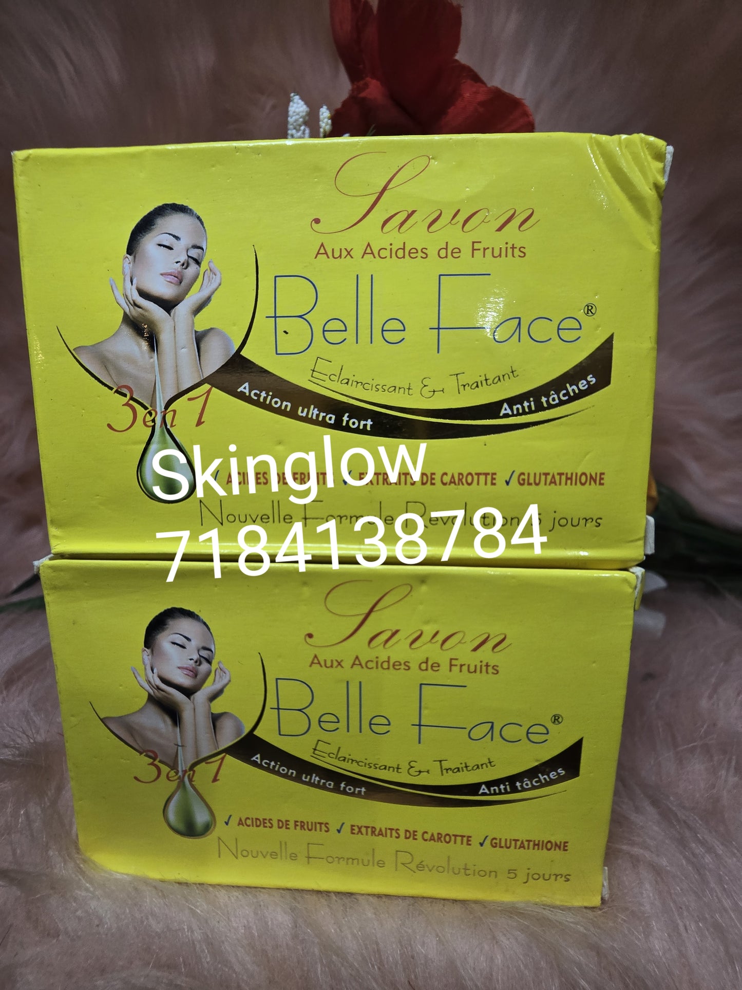 Belle face action ultra fort Eclaircissant exfoliating soap.
X 2