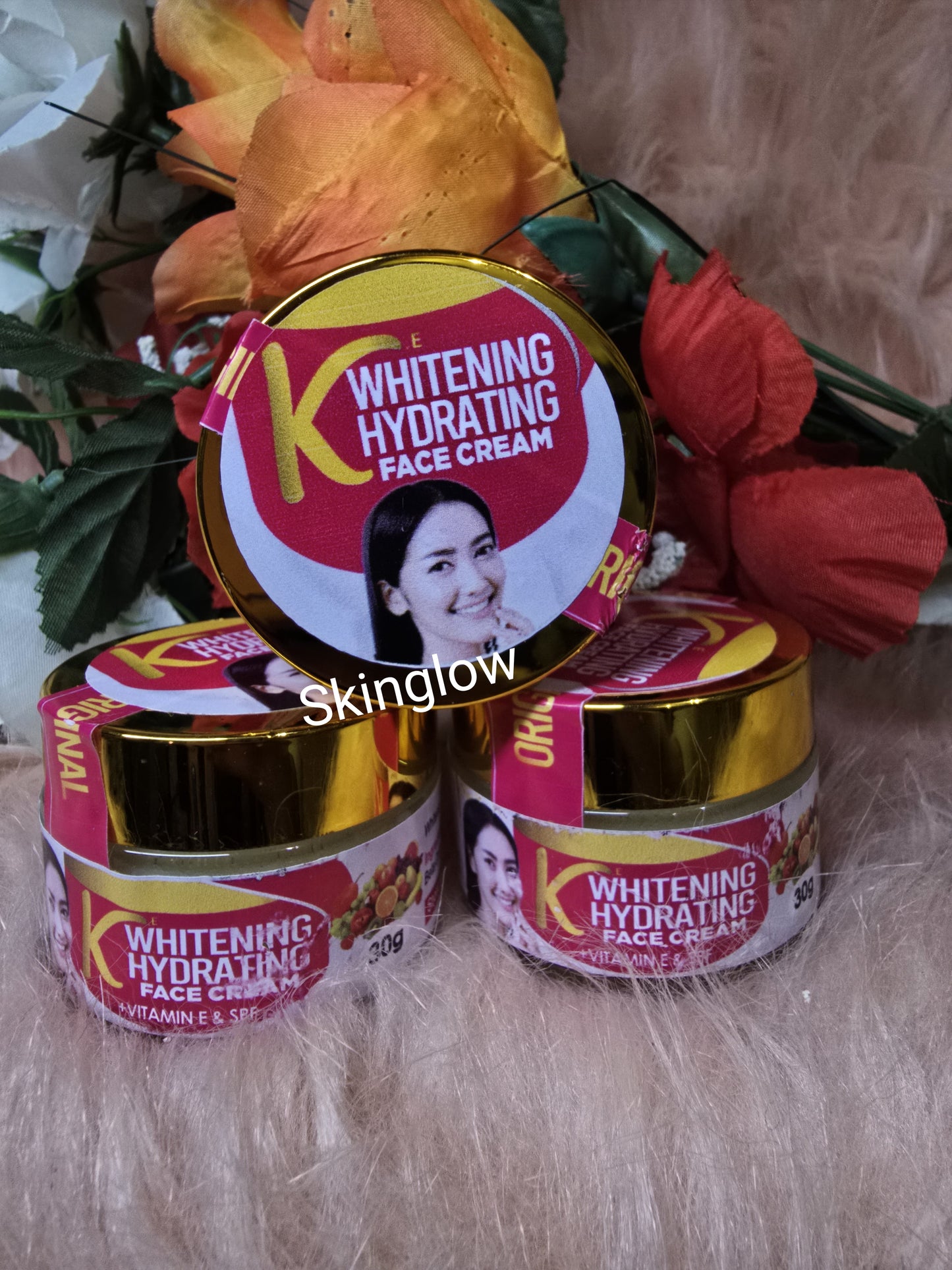 1 Jar K-Whitening Hydrating Face Cream With Vitamin C & Glutathion 30ml